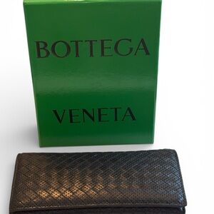 Bottega Veneta Interaccio long bifold wallet woven Black Leather. Box not incl